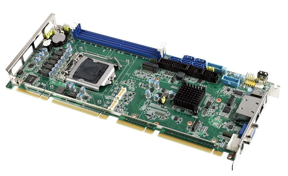 Advantech kündigt eine komplette Baureihe intelligenter Systeme an, in die die Intel Core und Xeon E3 V5-Prozessoren der sechsten Generation integriert sind